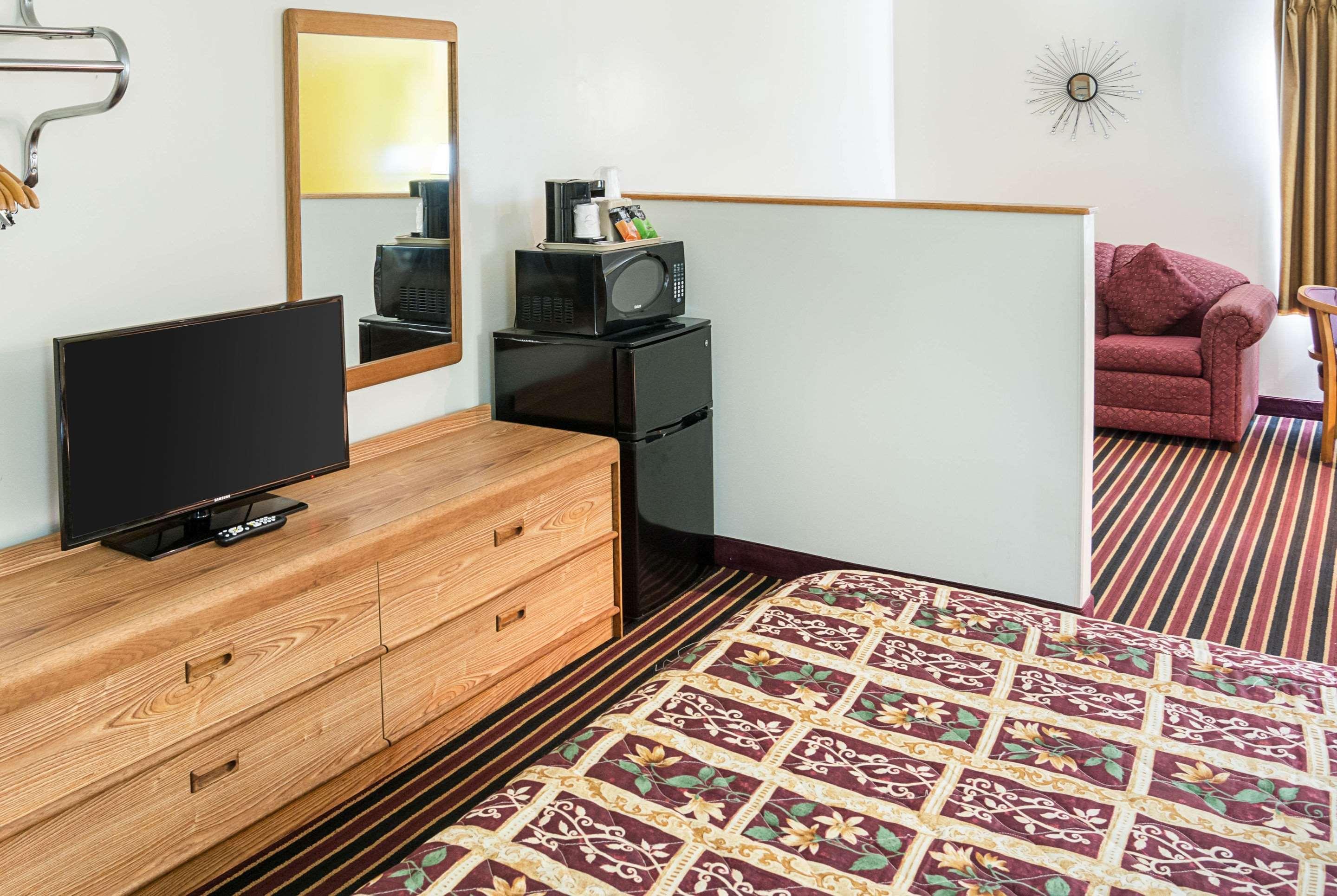 Rodeway Inn & Suites Austin Buitenkant foto