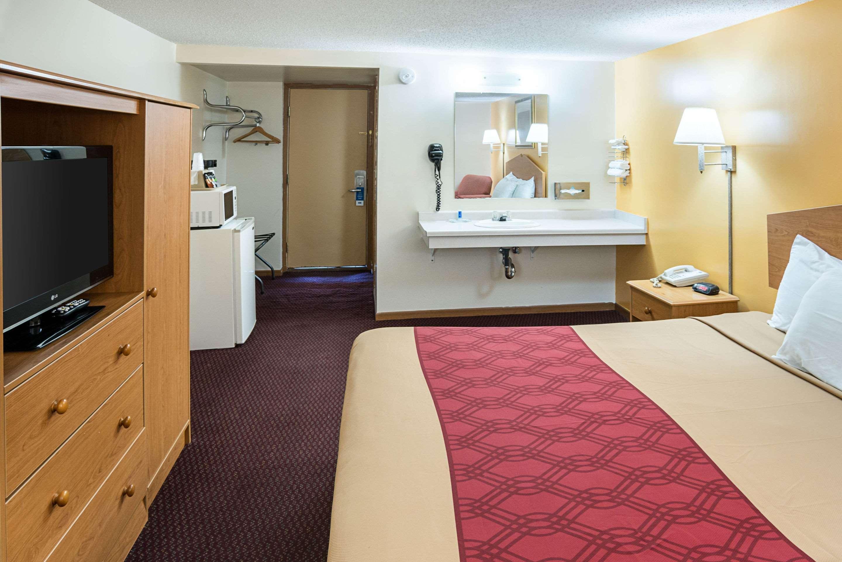 Rodeway Inn & Suites Austin Buitenkant foto